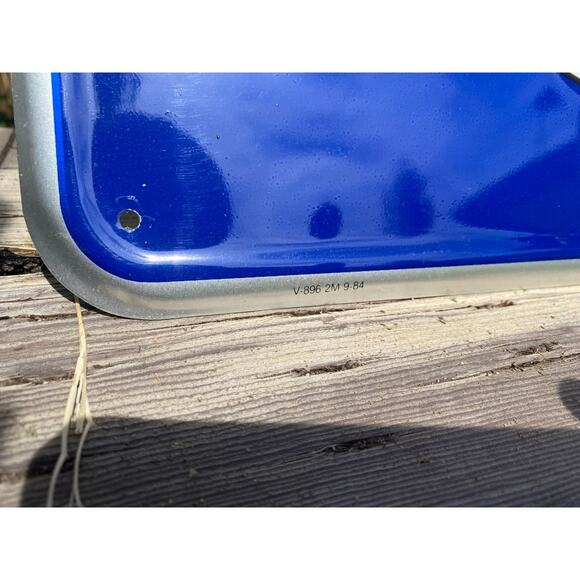 NOS 1984 Valvoline Motor Oil Center Metal Sign 24" x 18" Embossed Original 45B - Picture 4 of 5